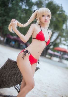 岸边露伴 一动也不动 2021_短视频完整无删减版